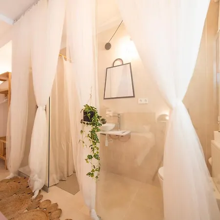 Sitges Beach Hostal Hotel